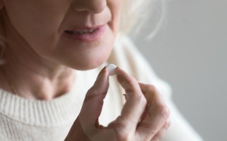 Aspirina AS não deve ser usada diariamente  para prevenção de primeiro AVC em idosos