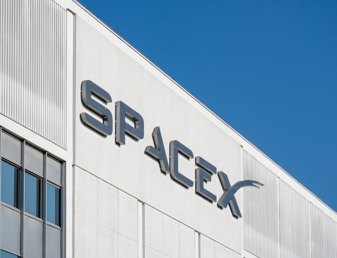 SpaceX pode realizar maior IPO da história com possível estreia na Nasdaq