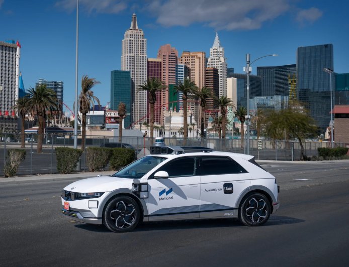 Uber inicia corridas com carros autônomos em Las Vegas