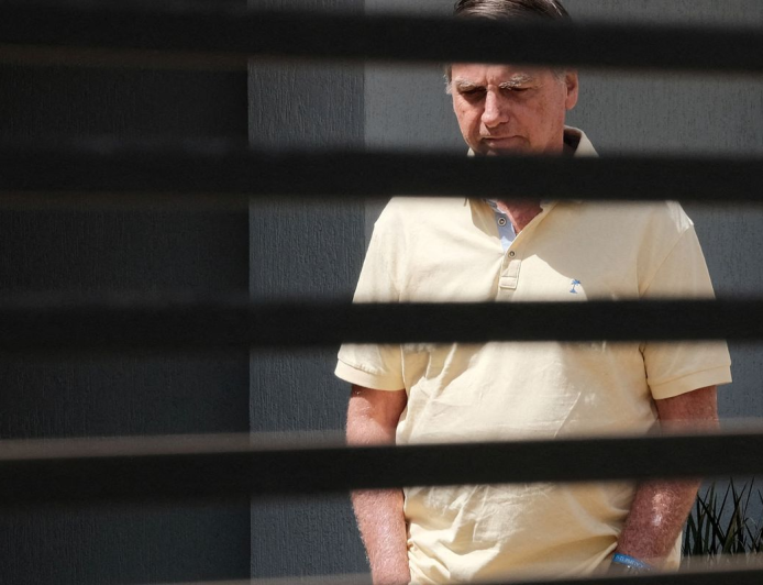 PGR apoia prisão domiciliar de Bolsonaro por saúde