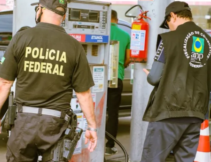 PF fiscaliza postos em 11 estados e no DF