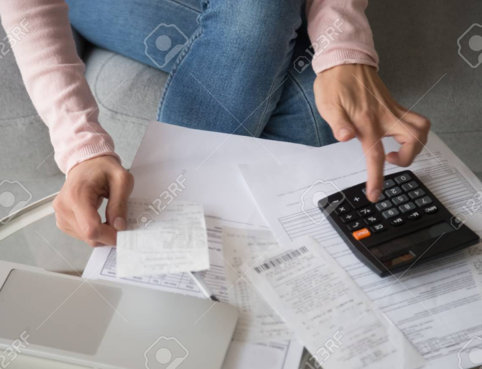 Dicas simples para economizar dinheiro todo mês