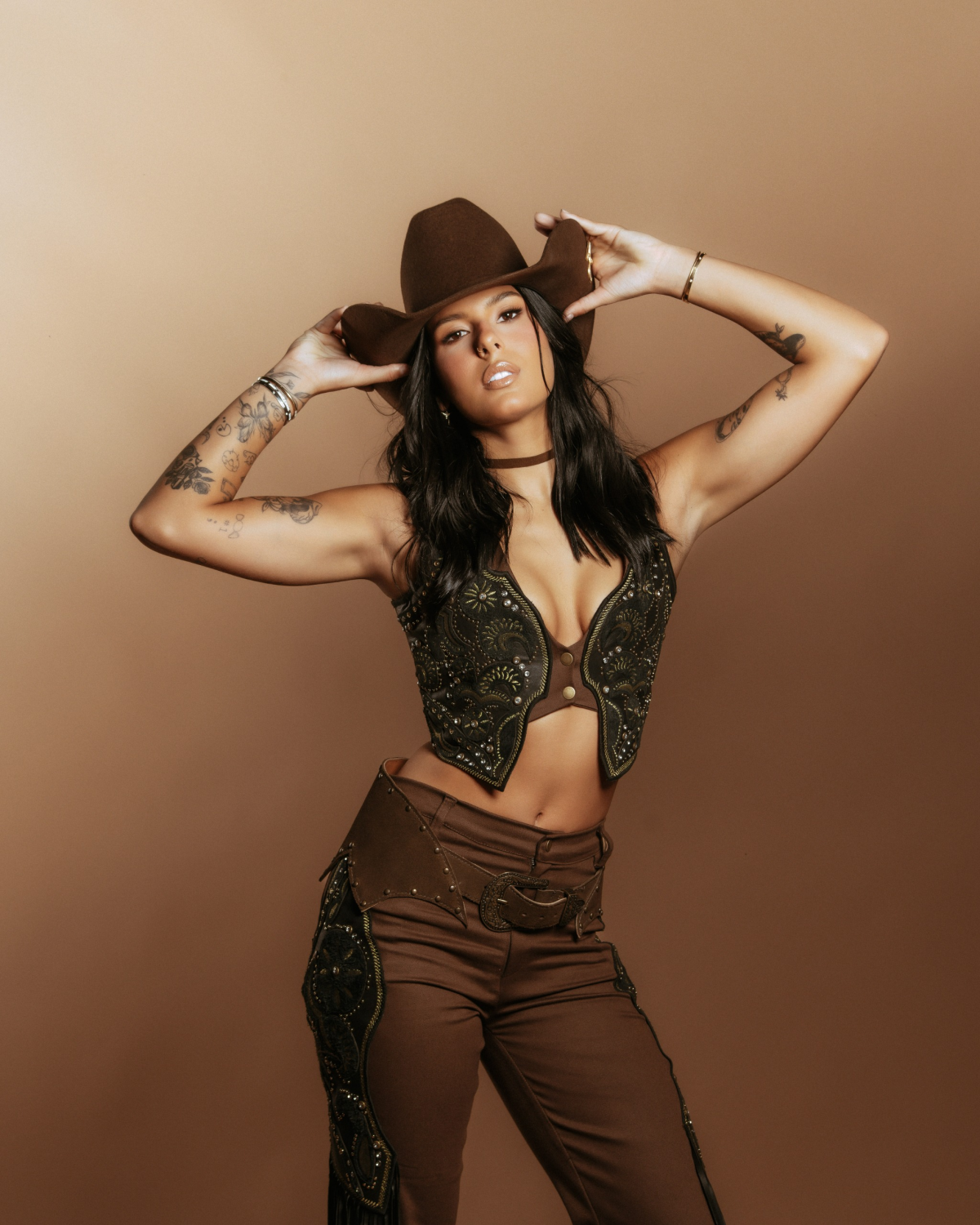 Ana Castela aposta em sonoridade pop no álbum inédito 'Fire Arena'