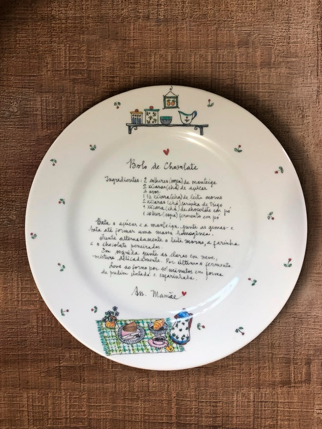 Artista plástica mineira conquista redes sociais pintando receitas afetivas em porcelanas
