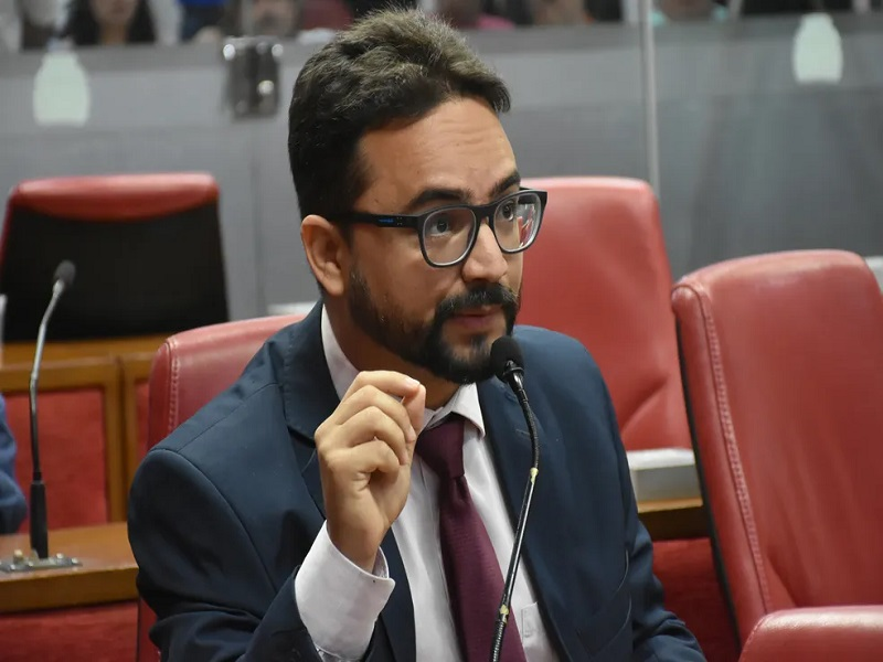 TCE-PB rejeita recurso e mantém reprovação de contas de Tibério Limeira do 'cartão alimentação'