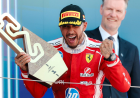 Aos 41 anos, Hamilton faz história e vence seu primeiro GP com a Ferrari na F1