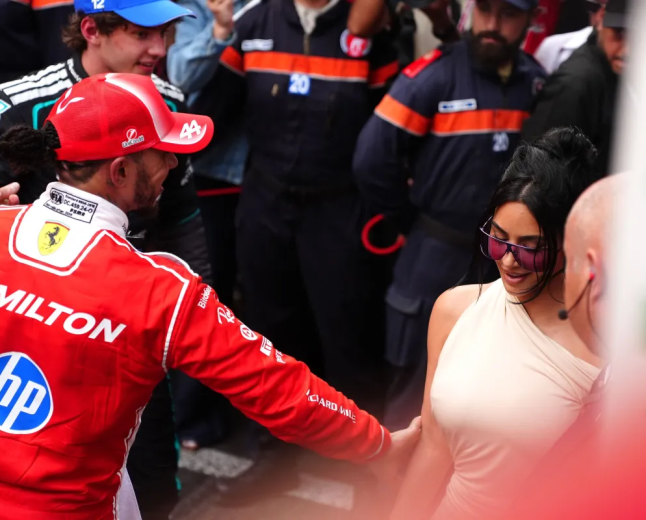 Lewis Hamilton entra para uma seleta galeria de recordes em Mônaco