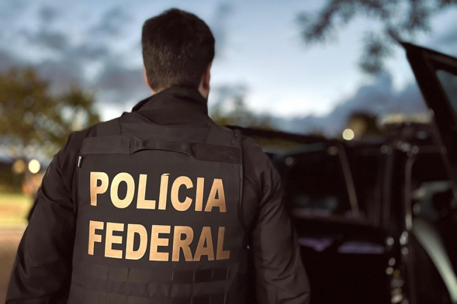PF investiga envio de moeda falsa pelos Correios em Pernambuco
