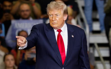 Trump prorroga tarifa pesada e acusa Brasil de interferência econômica