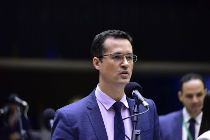 TRE-PR volta a analisar nesta quarta candidatura de Deltan ao Senado