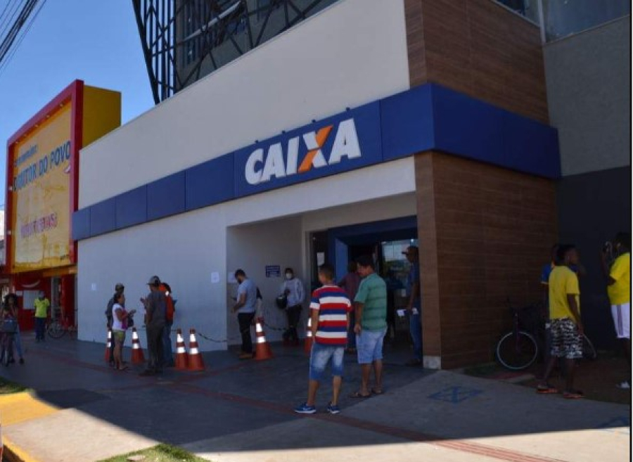 Greve na Caixa é mantida após rejeição de proposta; BB encerra paralisação
