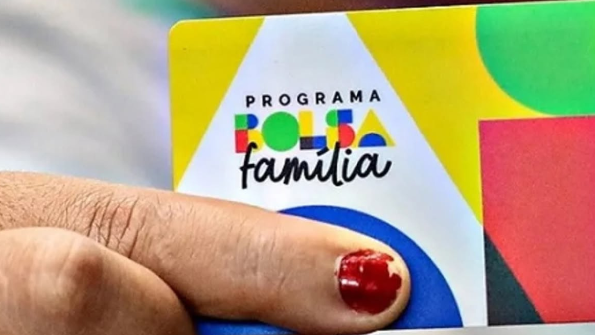 Governo decreta reajuste de 15% no programa Bolsa Família