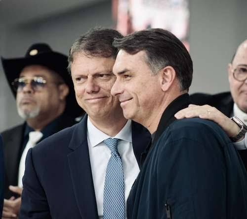 Tarcísio anuncia encontro com Cleitinho para gravar material de campanha