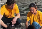 Shawn Mendes e Bruna Marquezine distribuem quentinhas para pessoas em situação de rua no Rio