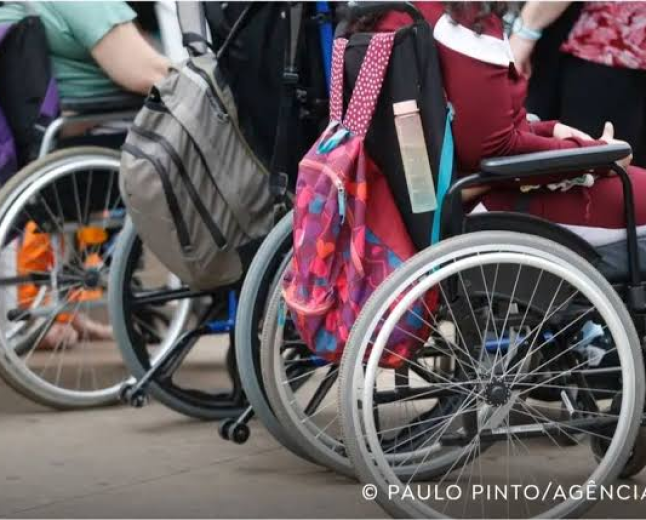 Analfabetismo entre jovens com deficiência é 12 vezes maior, diz IBGE