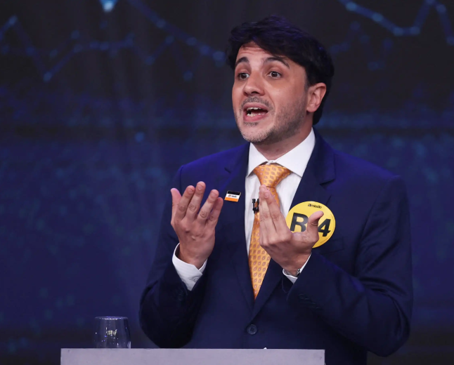 Renan Santos: 'Vamos ingressar com pedido de impeachment contra Toffoli e Moraes'