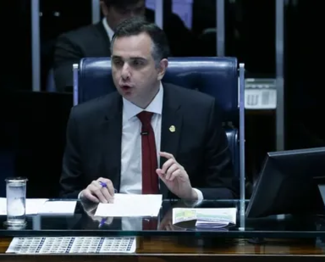 Senado aprova urgência para votar indicação de Rodrigo Pacheco ao TCU