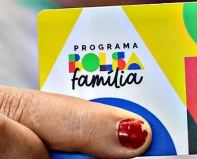 Governo decreta reajuste de 15% no programa Bolsa Família