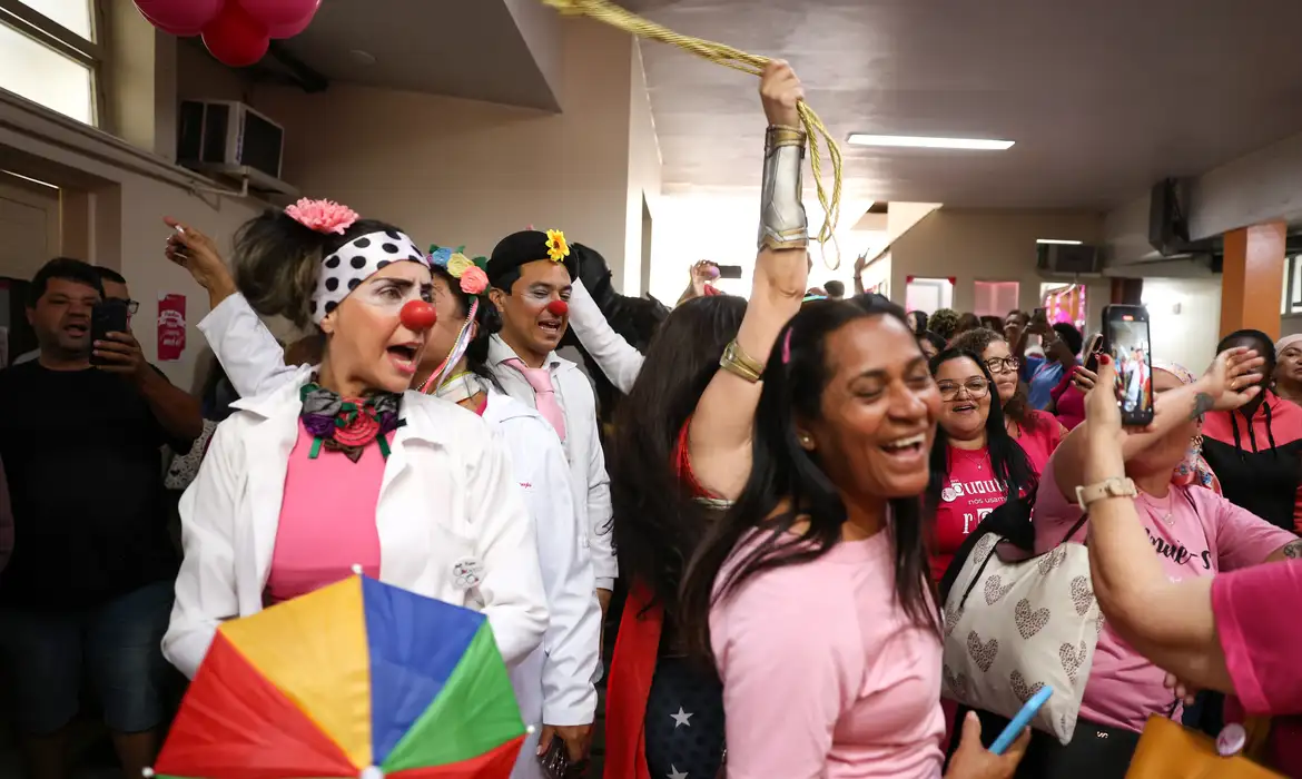 Outubro Rosa: medo do câncer pode continuar após o tratamento