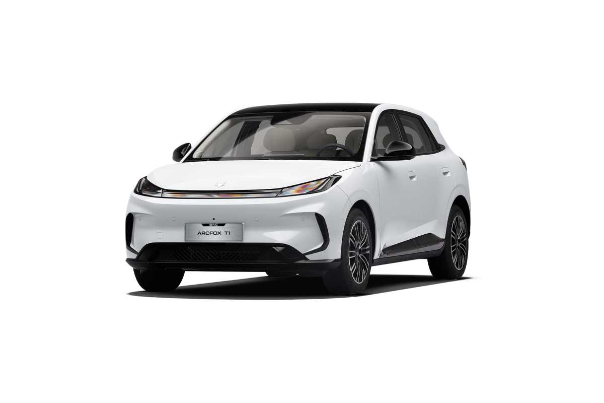 BAIC ARCFOX T1 chega ao Brasil por R$ 129.900 e aposta em espaço e tecnologia