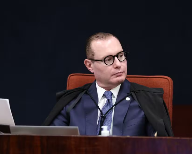 Decisão histórica do STF estende votação nacional até 19 horas
